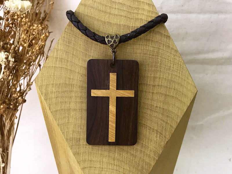 原木十字架項鍊(異木鑲嵌)
