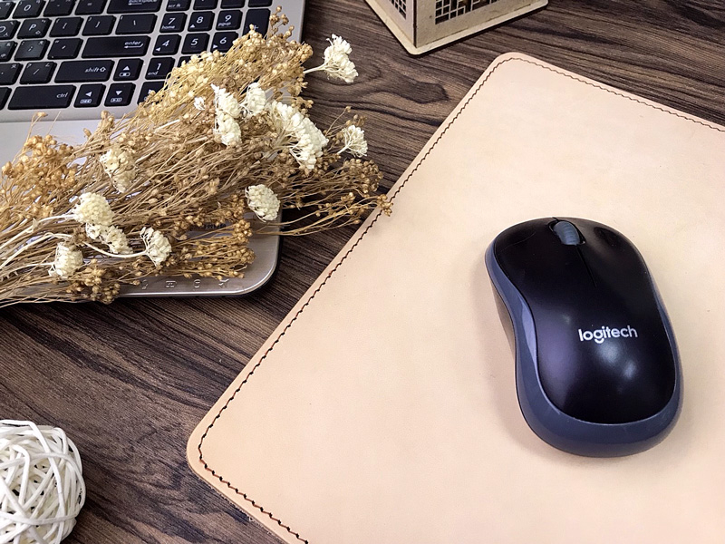 客製化皮革滑鼠墊